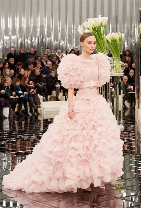 chanel haute couture 2017 spring|Chanel haute couture 2020 video.